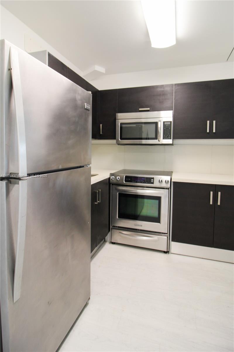 NEWPORT V CONDO - Residential Lease