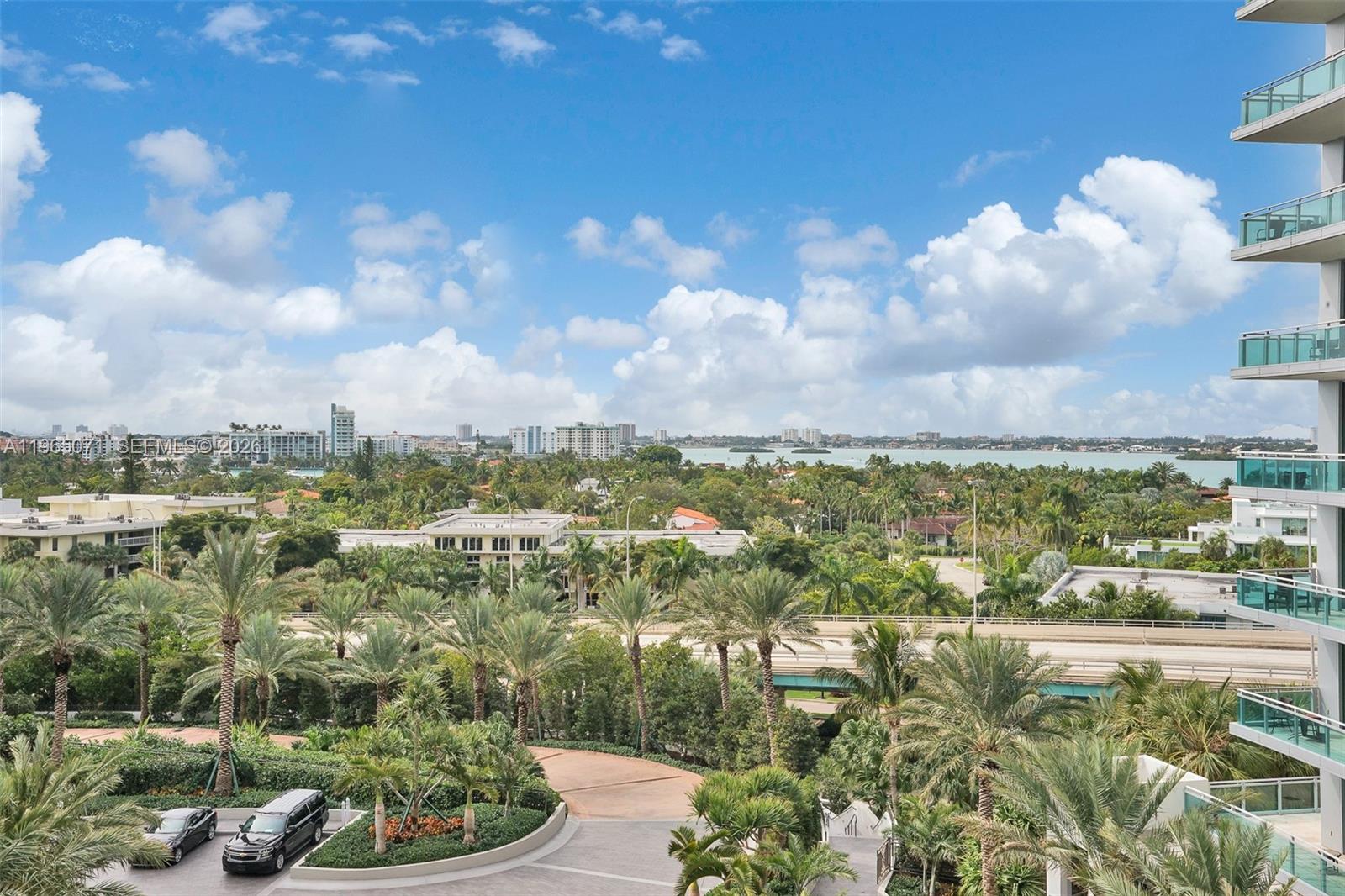 10295 Collins Ave 504