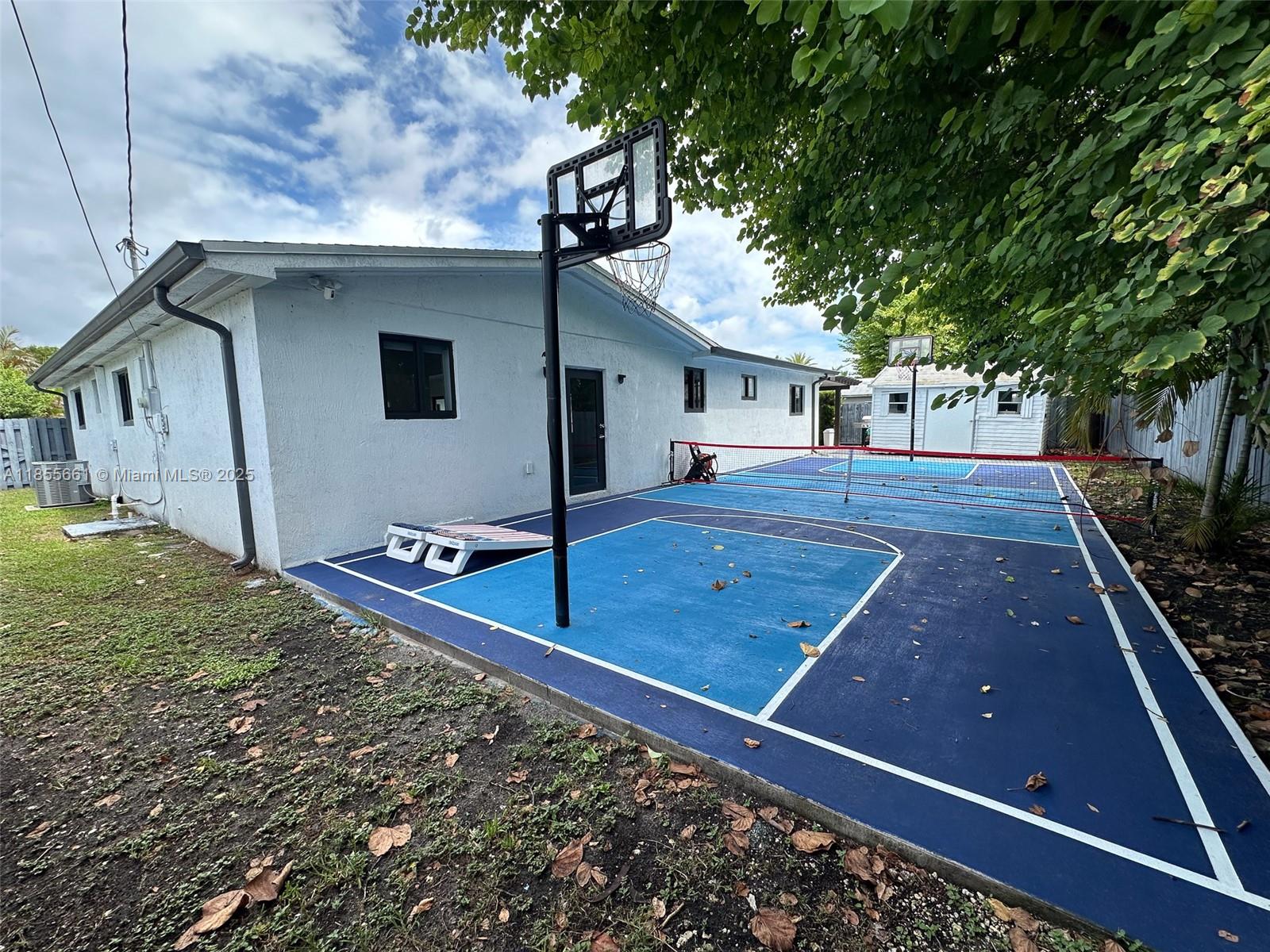 PINE TREE MANOR SEC 1 - Residential Lease