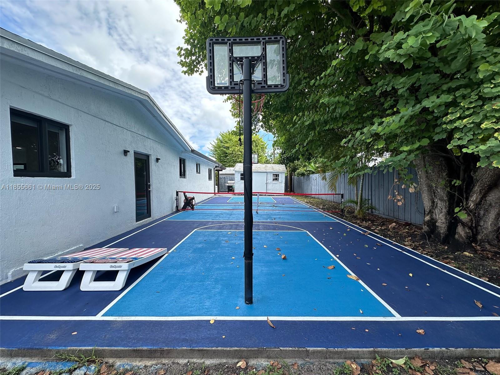 PINE TREE MANOR SEC 1 - Residential Lease