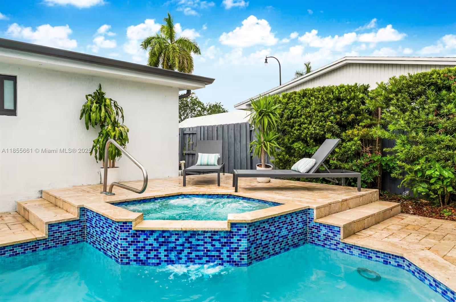 PINE TREE MANOR SEC 1 - Residential Lease