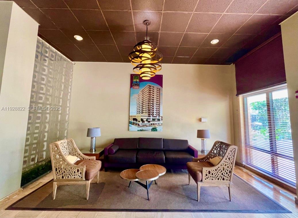 View photos, virtual tours, details... 1800 Collins Ave 7C