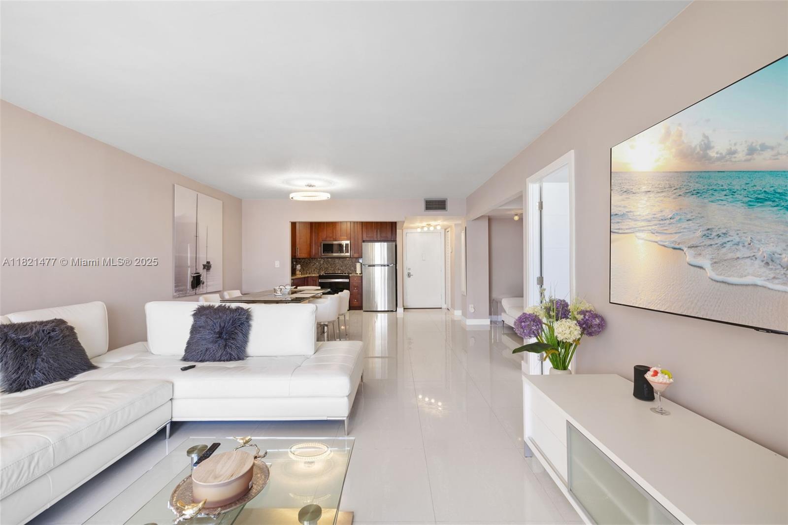 IMPERIAL TOWERS CONDO - Residential