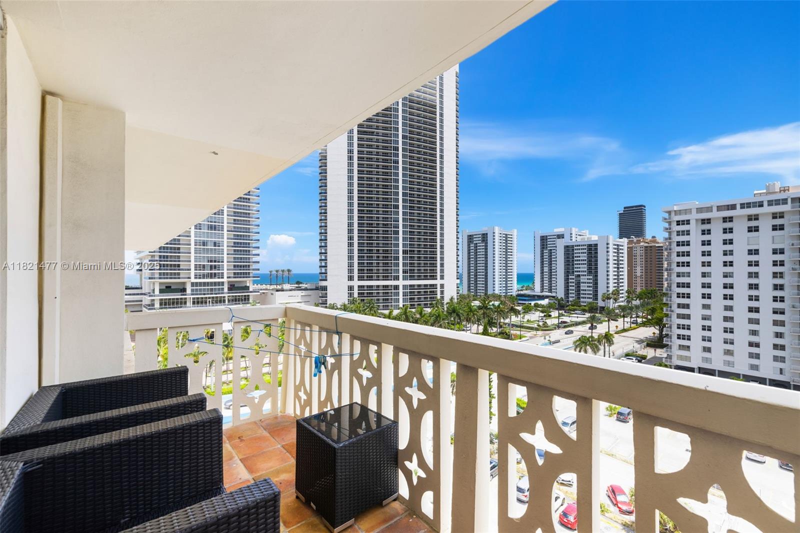 IMPERIAL TOWERS CONDO - Residential