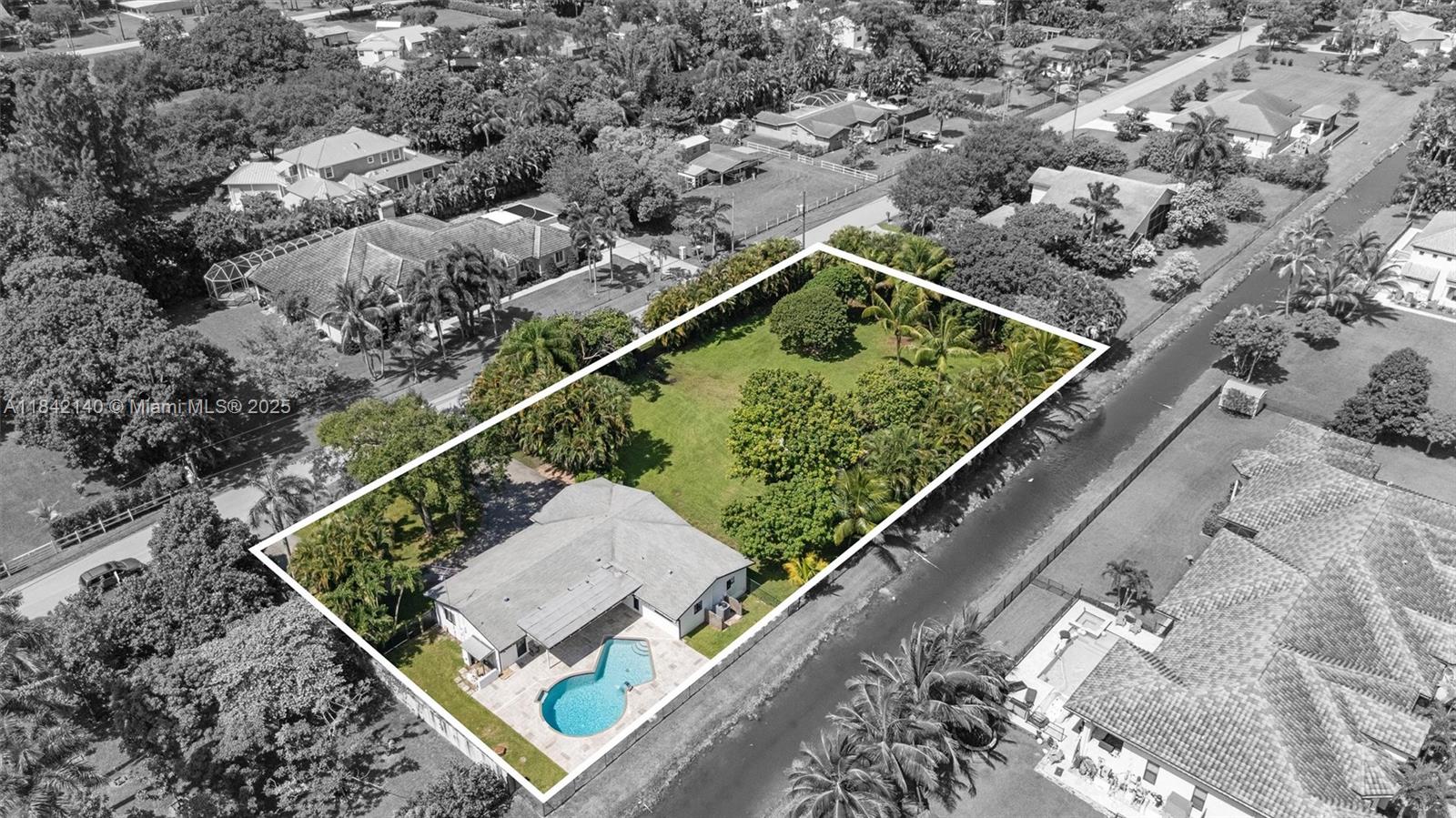 11811 NW 5th Ct