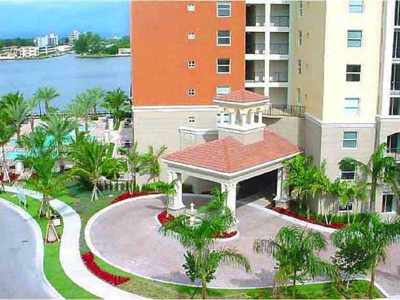 17150 N Bay Rd 2422, Sunny Isles Beach, Miami-Dade County, Florida - 1 Bedrooms  
1 Bathrooms - 