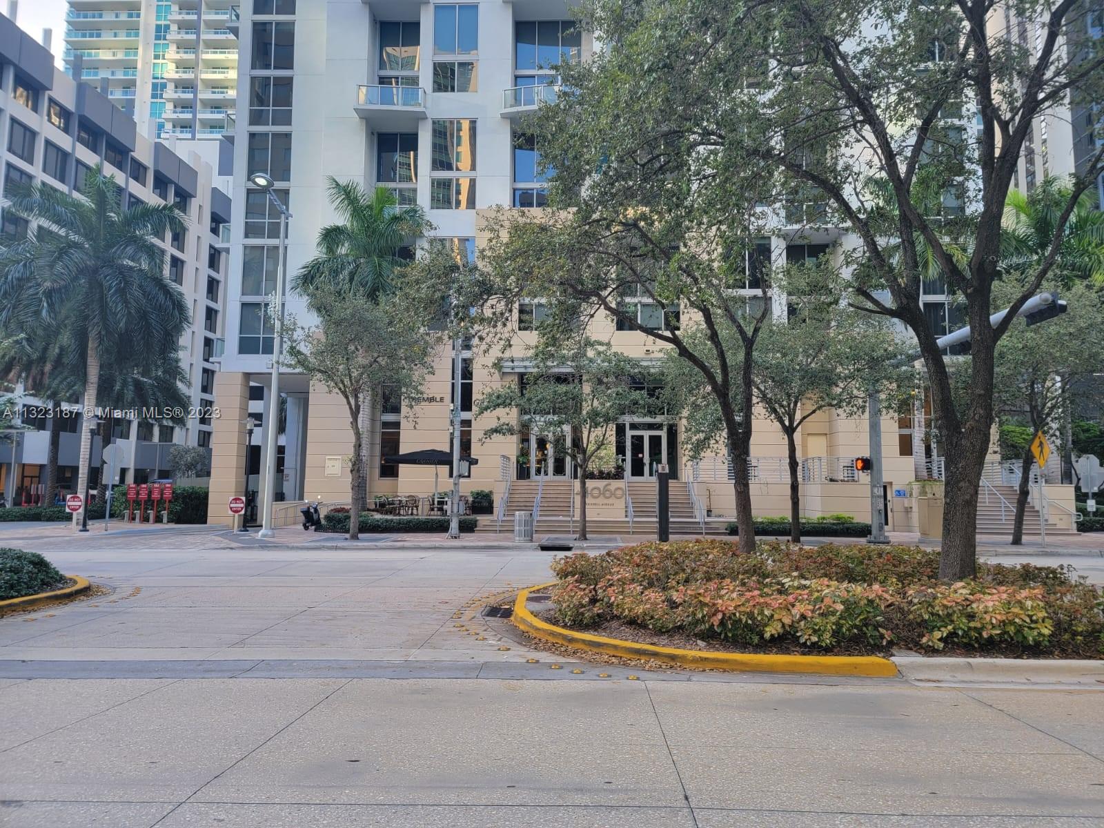 Beautiful one bedroom and one bath condo located in the hearth of Miami's financial district. Just steps from Mary Brickell Village & Brickell City Centre. This open concept unit is located on the 30th floor features panoramic windows with a spectacular bay and city view. This property features stainless steel appliances, tile flooring, washer and dryer in the unit, and one assigned parking. The property is located in a well-managed community that offers a resort life style amenities which includes a fitness center, sauna, pool, hot tub, wine and cigar room, business center, virtual golf and billiards, 24 hours front desk attendant, valet parking and more. Conveniently located close to expressways, shopping, and world class dining.