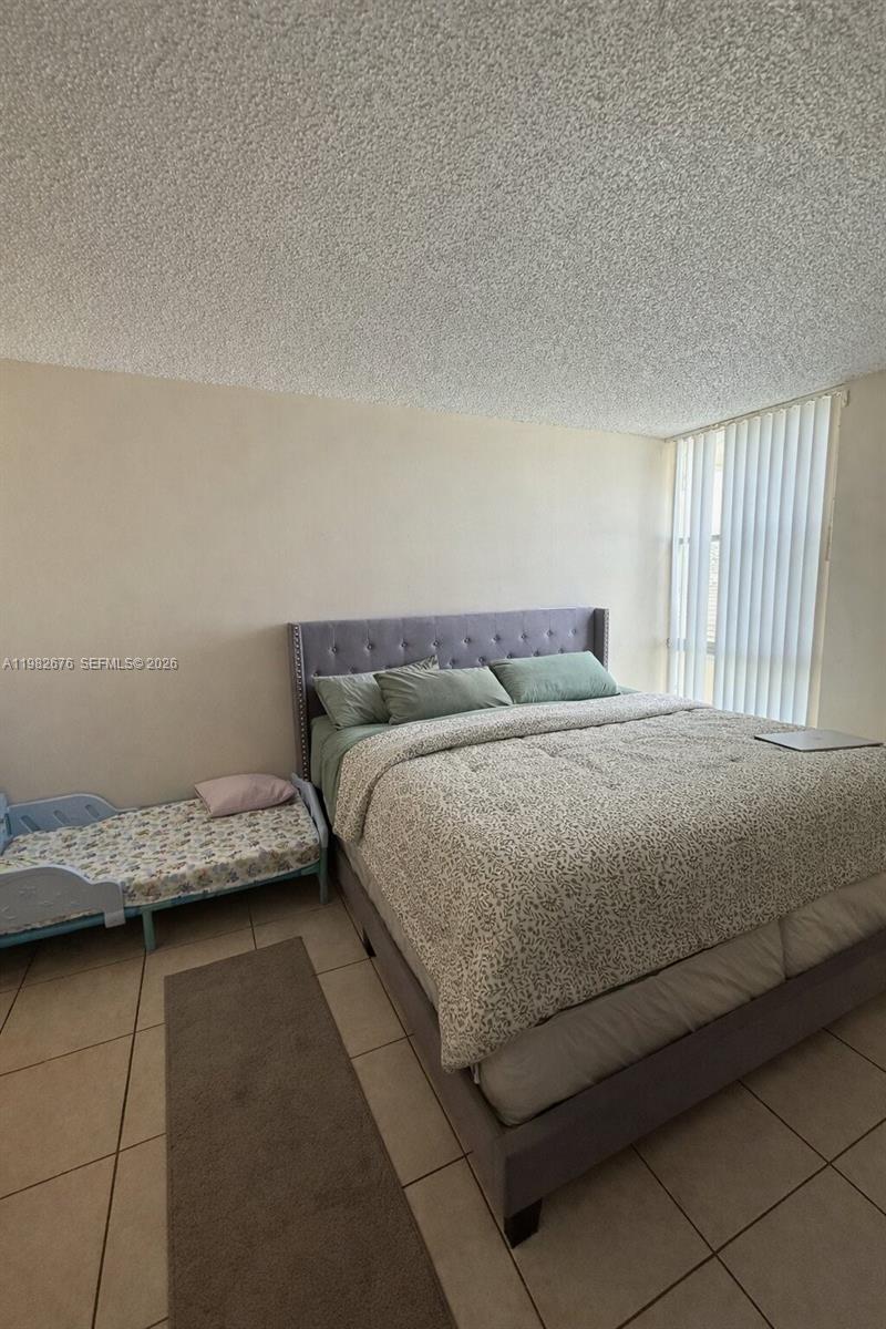 NEWPORT AT LAUDERHILL CON - Residential