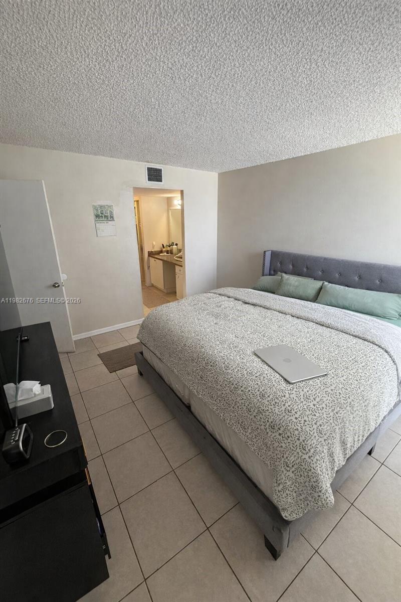 NEWPORT AT LAUDERHILL CON - Residential