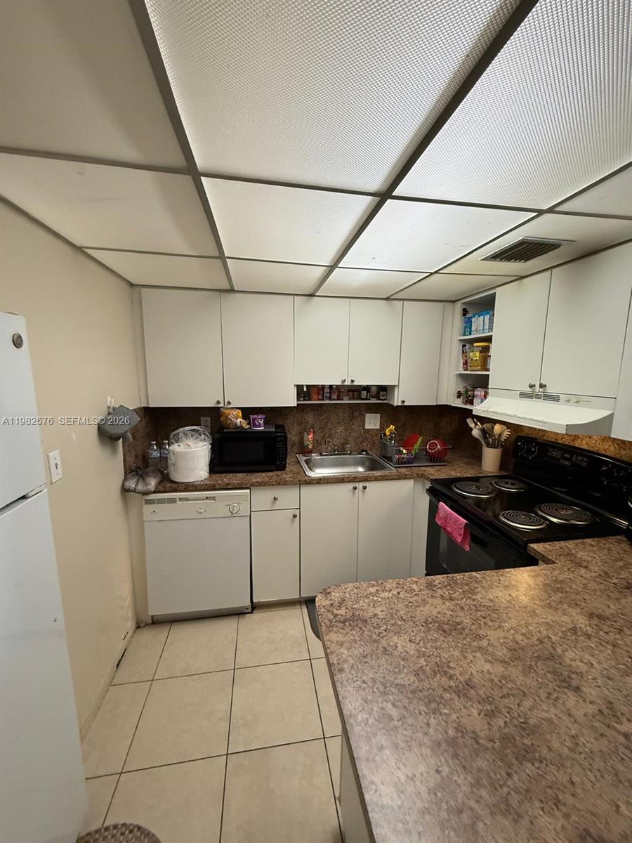 View photos, virtual tours, details... 2029 NW 46th Ave E305