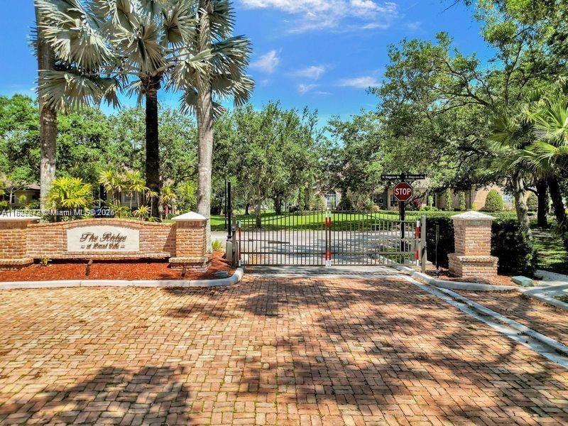 Vacant E Ridgeview Dr E Ridgeview Dr