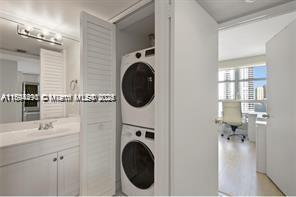 MYSTIC POINTE TOWER 600 C - Residential