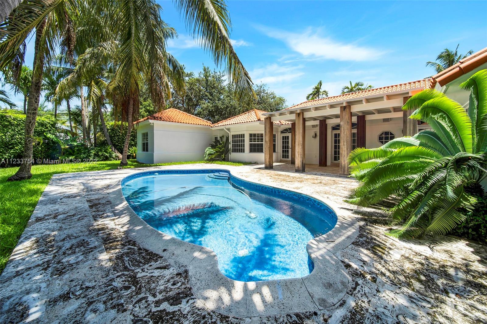 BISCAYNE KEY ESTATES - Residential