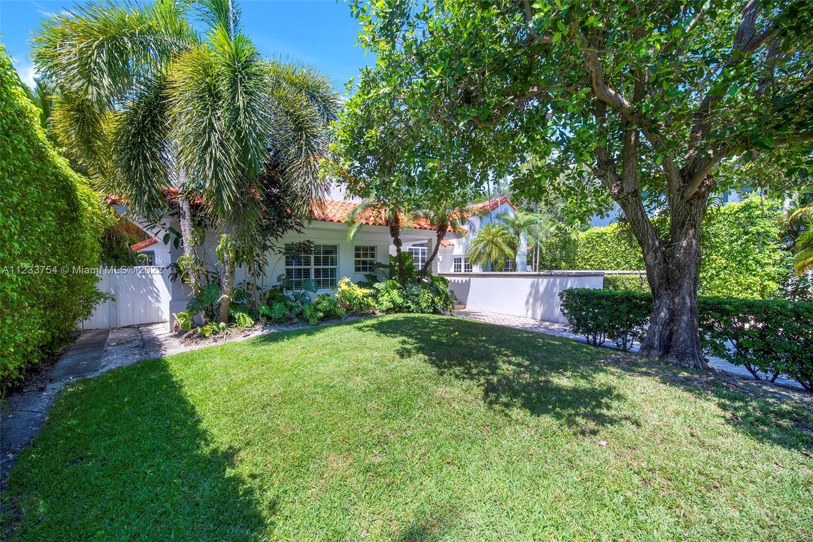 BISCAYNE KEY ESTATES - Residential