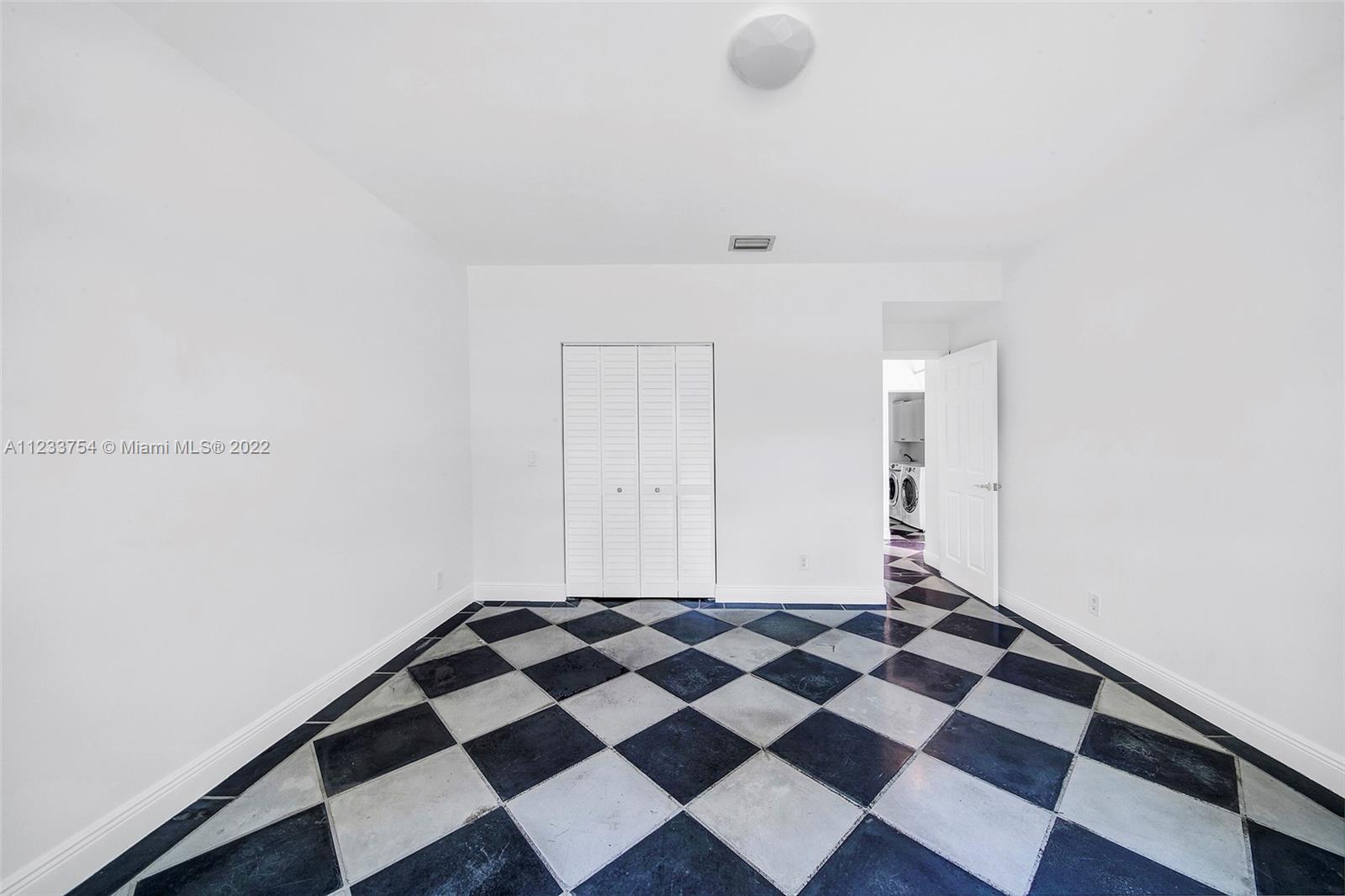 BISCAYNE KEY ESTATES - Residential