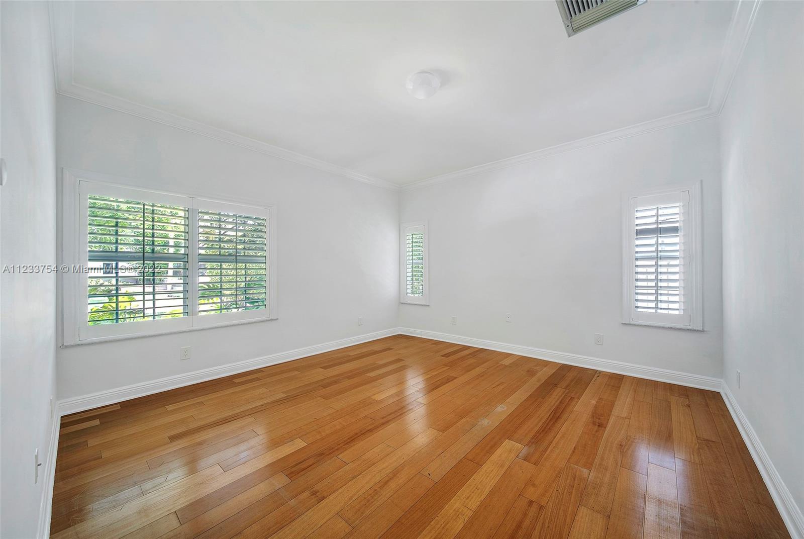 BISCAYNE KEY ESTATES - Residential