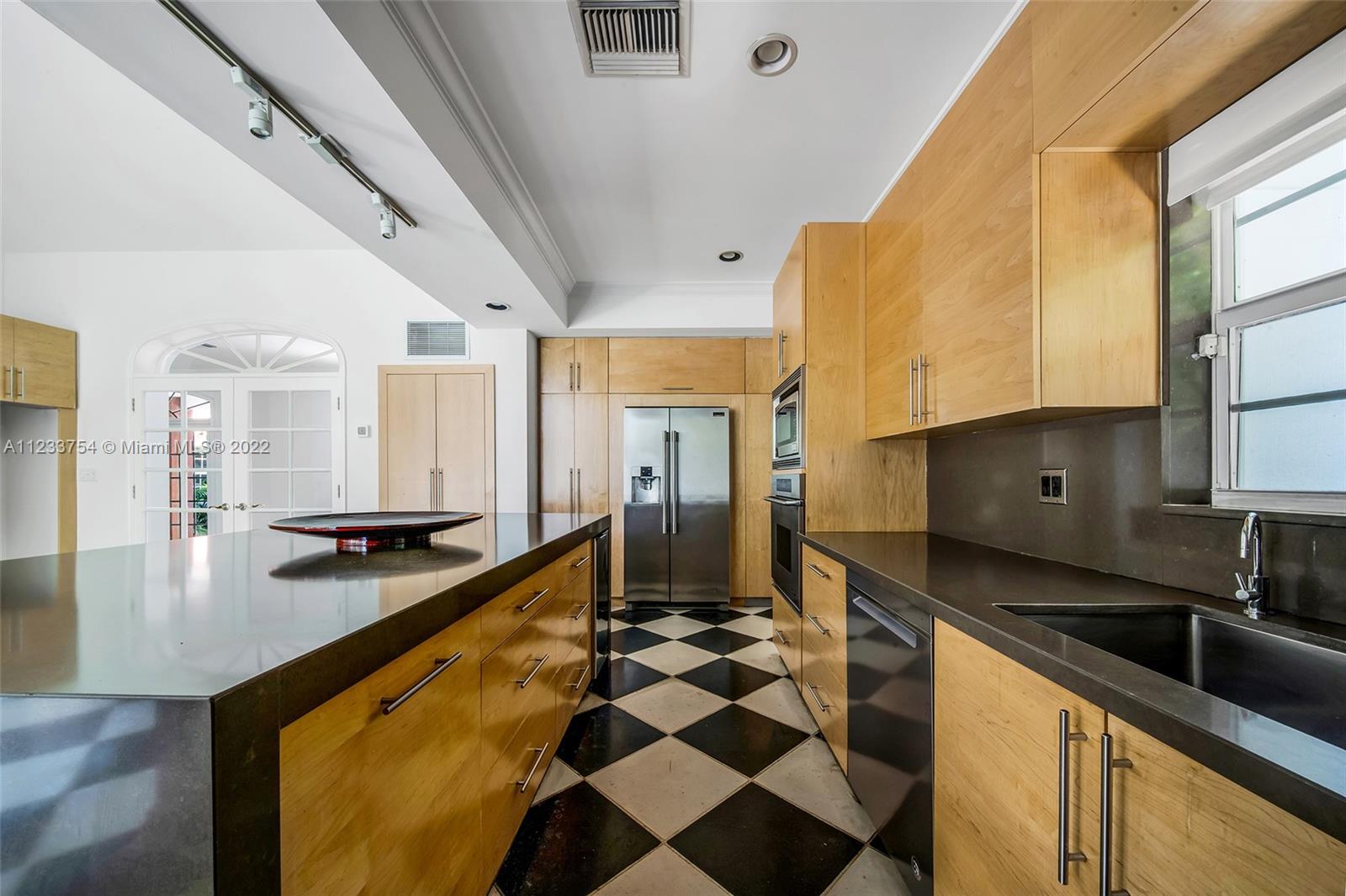 BISCAYNE KEY ESTATES - Residential