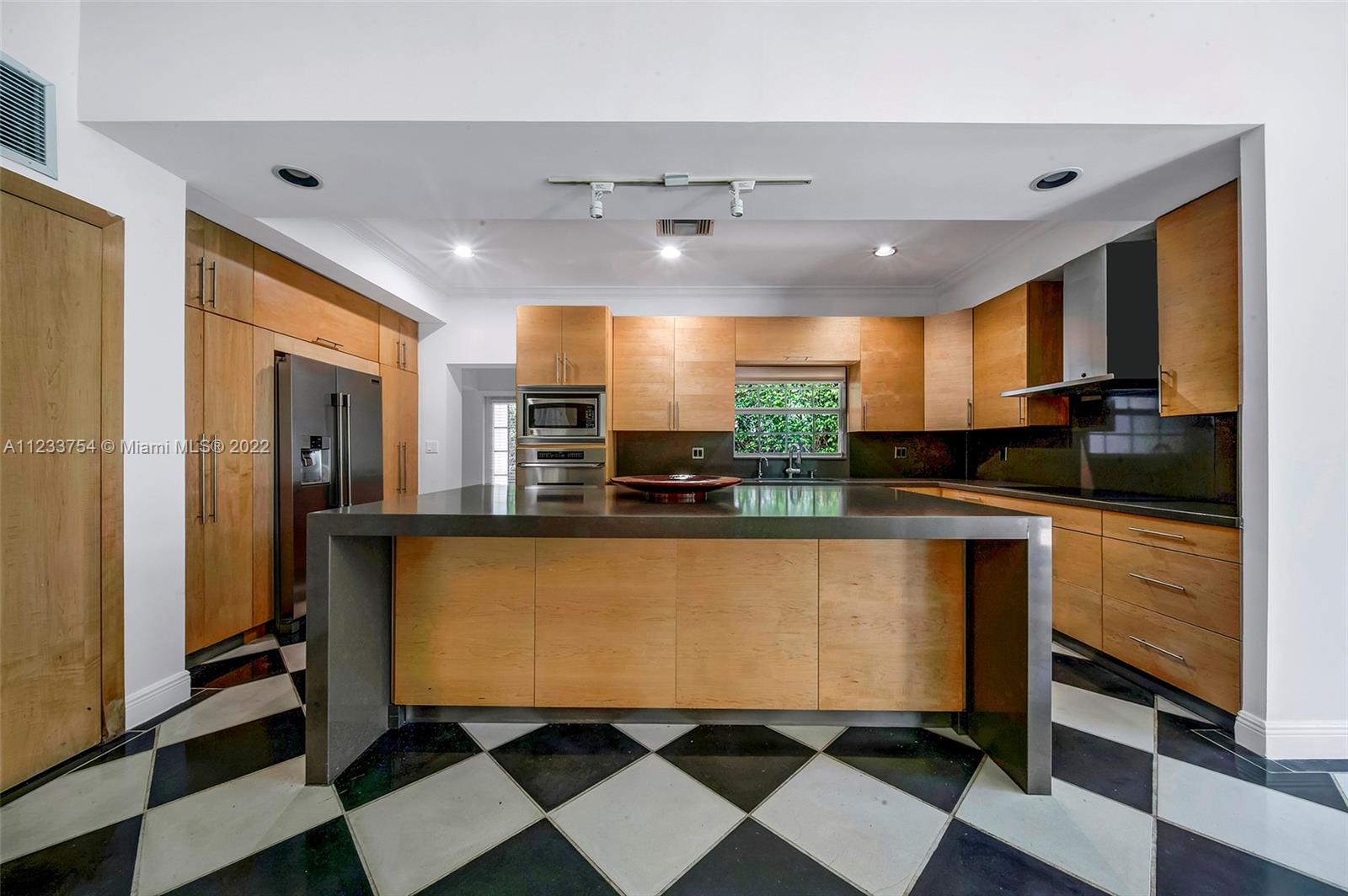 BISCAYNE KEY ESTATES - Residential