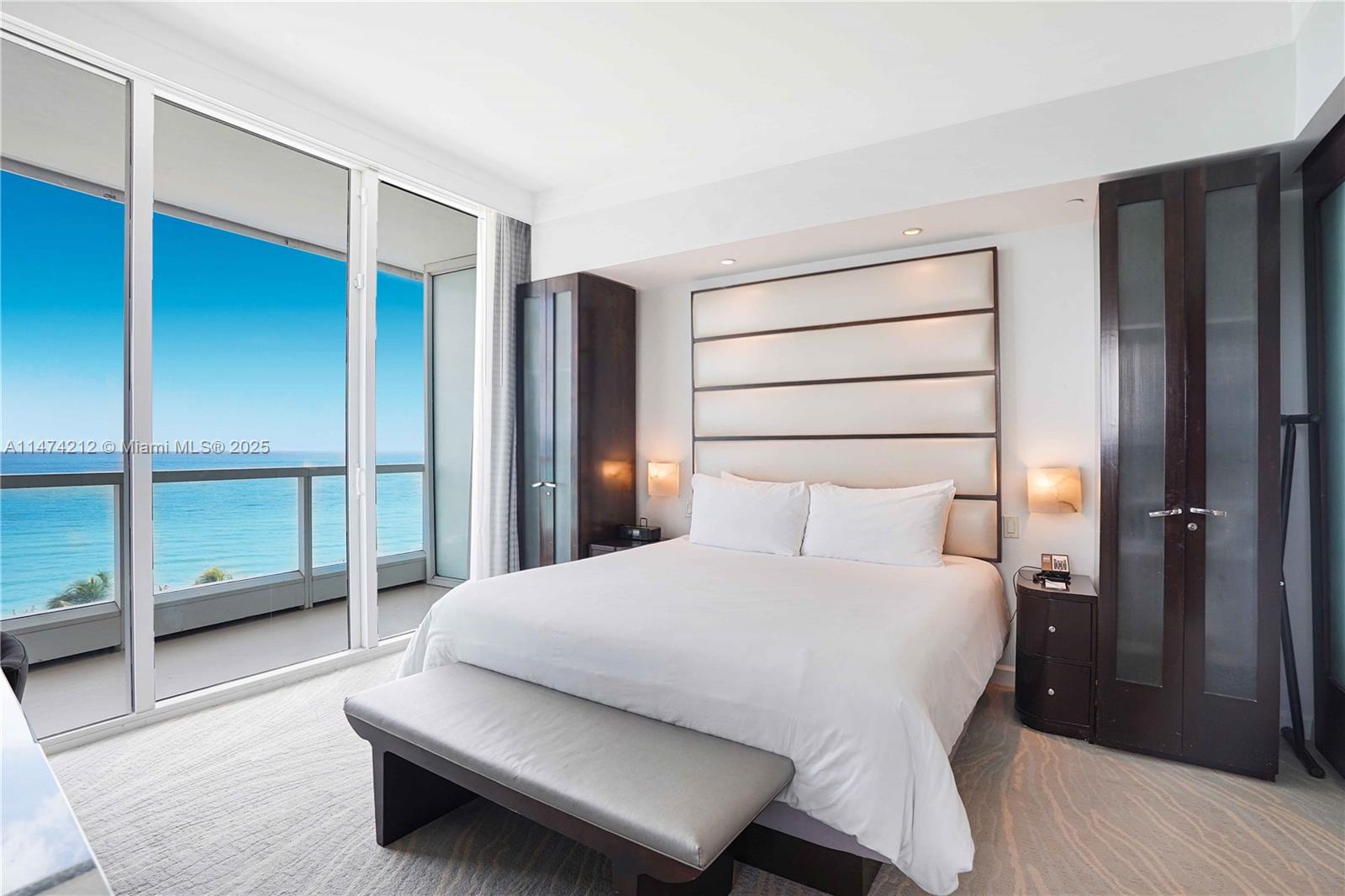 FONTAINEBLEAU III - Residential