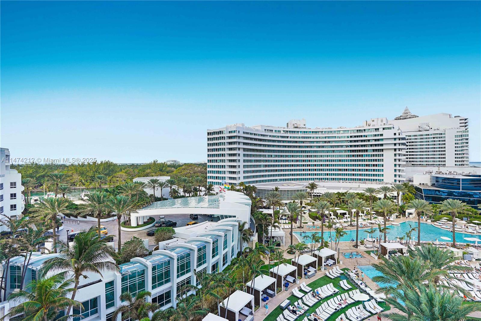 FONTAINEBLEAU III - Residential