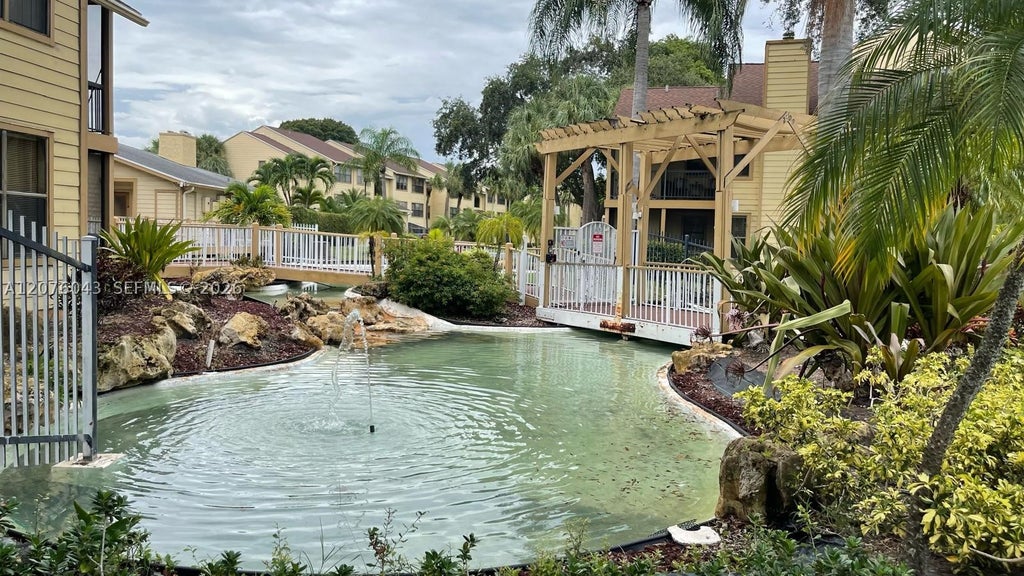 Photo of 2311 N Congress Ave #15, Boynton Beach, FL 33426 (MLS # A12076043)