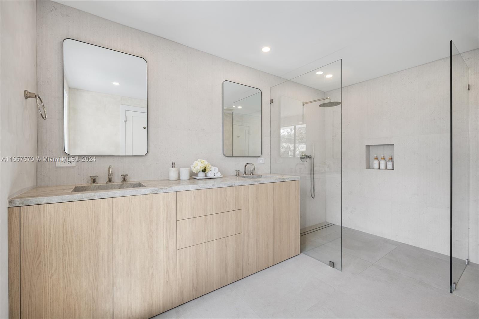 HELMS COUNTRY ESTATES RE- - Residential