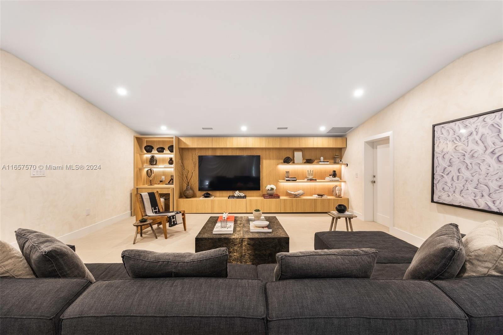 HELMS COUNTRY ESTATES RE- - Residential