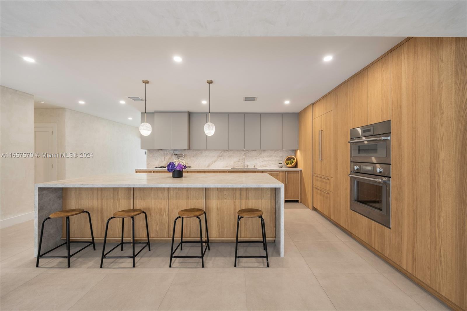 HELMS COUNTRY ESTATES RE- - Residential