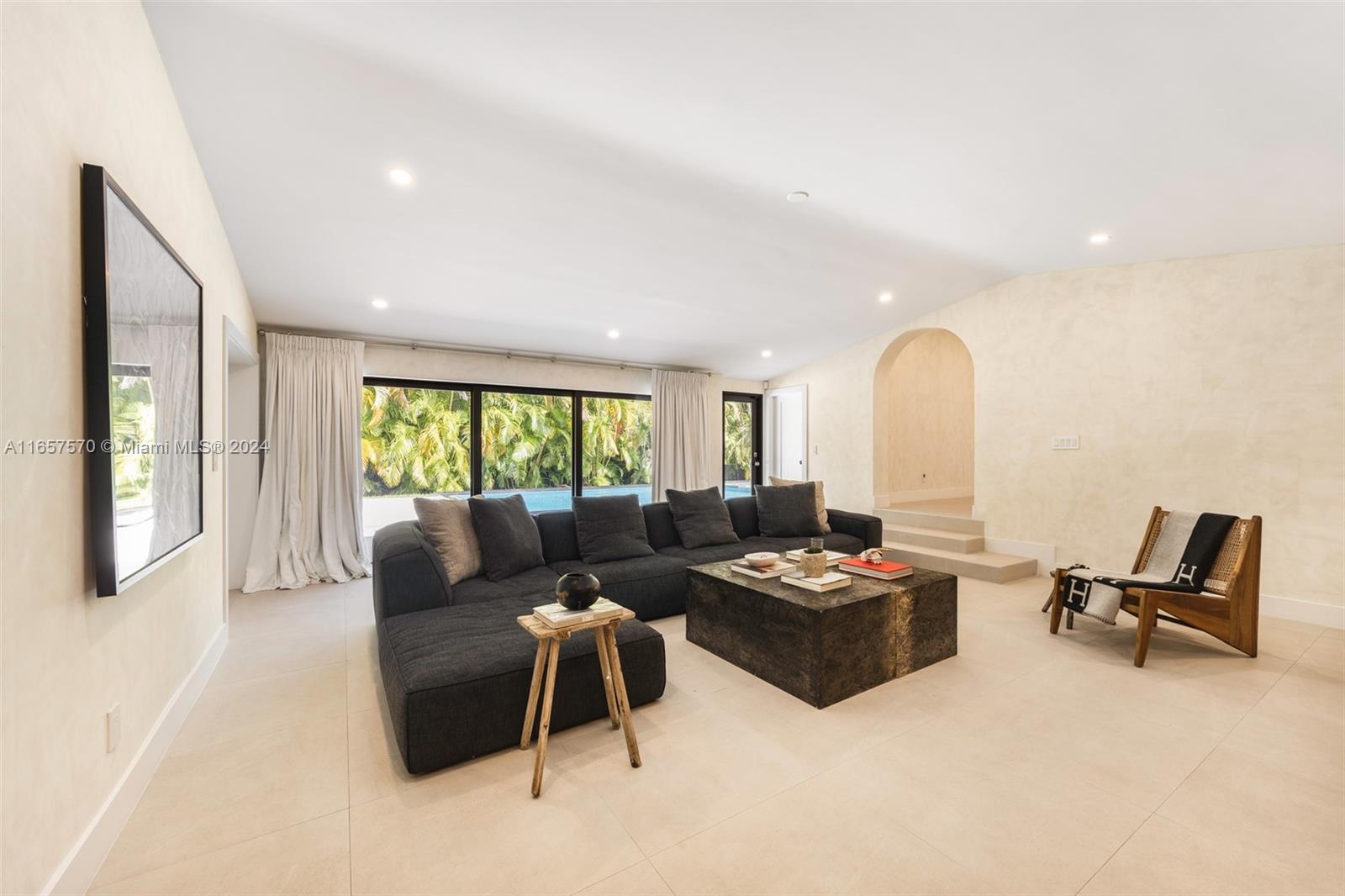 HELMS COUNTRY ESTATES RE- - Residential