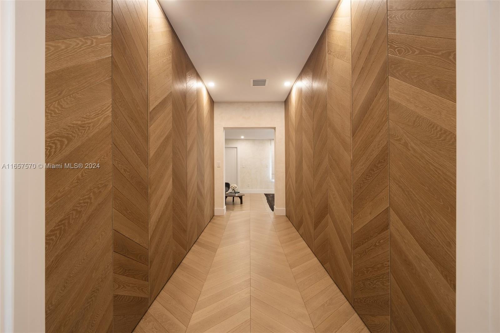 HELMS COUNTRY ESTATES RE- - Residential