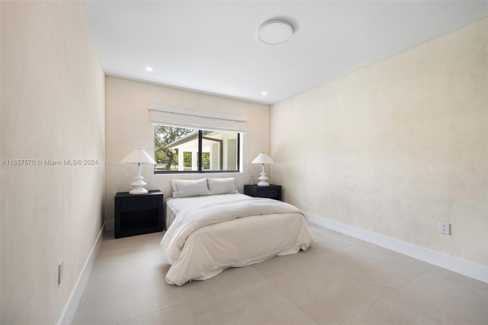 HELMS COUNTRY ESTATES RE- - Residential