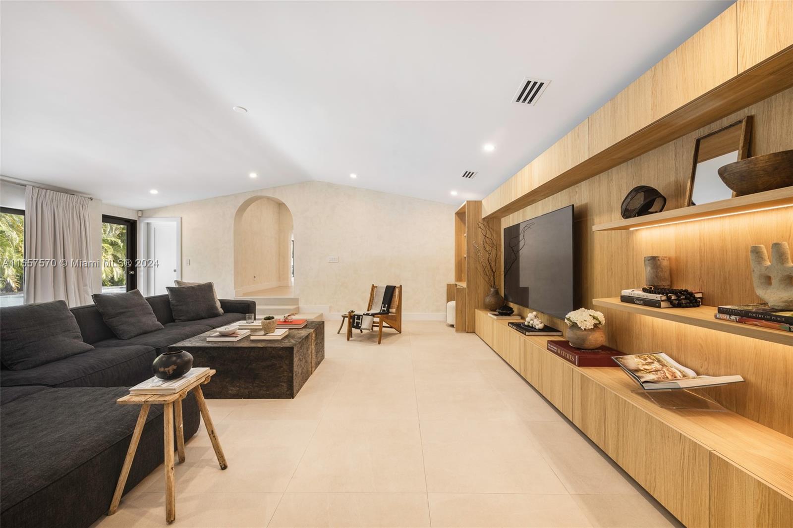 HELMS COUNTRY ESTATES RE- - Residential