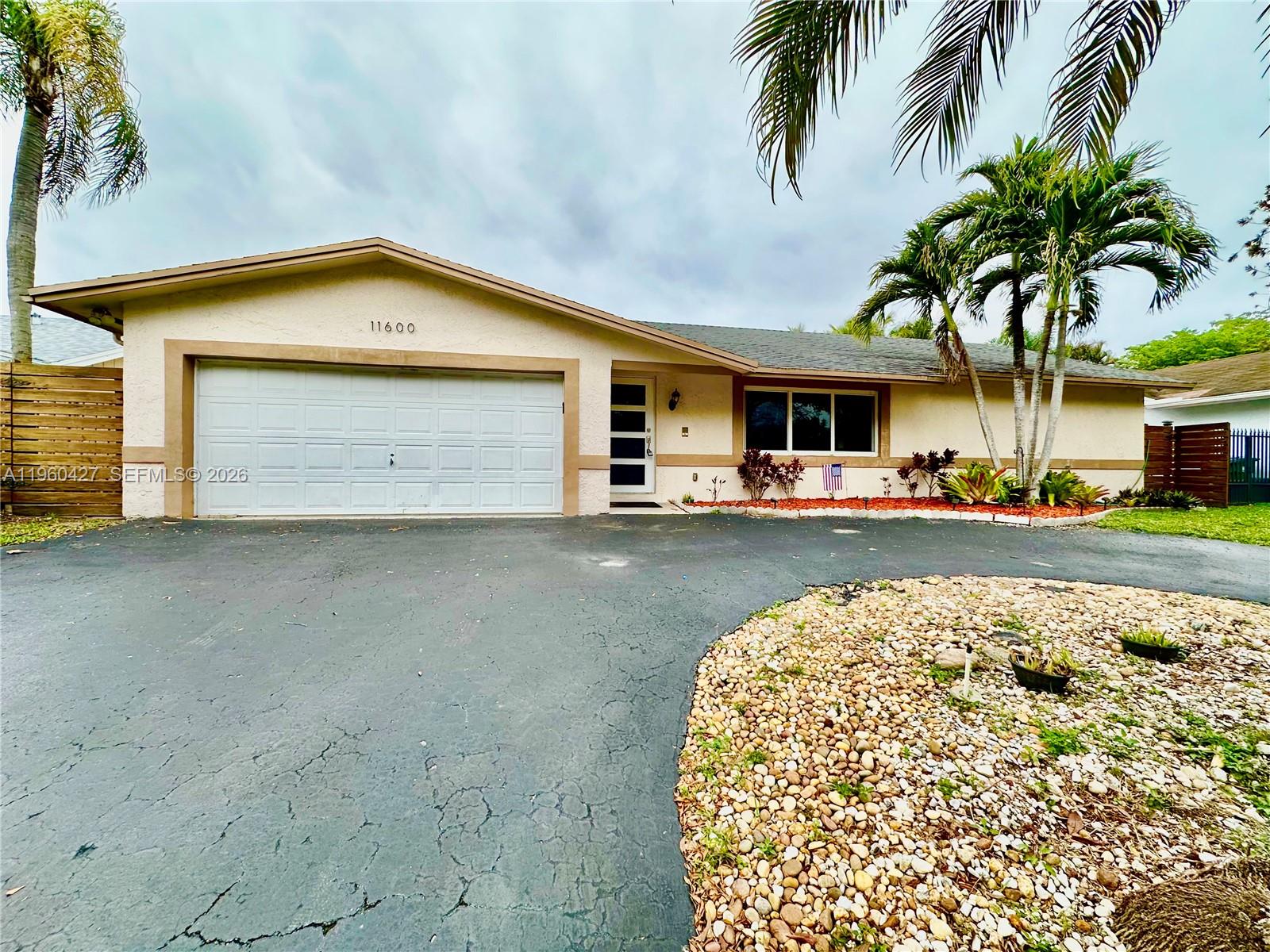 KILLIAN PINES 1ST ADDN - Residential