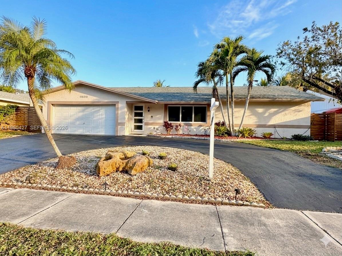 KILLIAN PINES 1ST ADDN - Residential