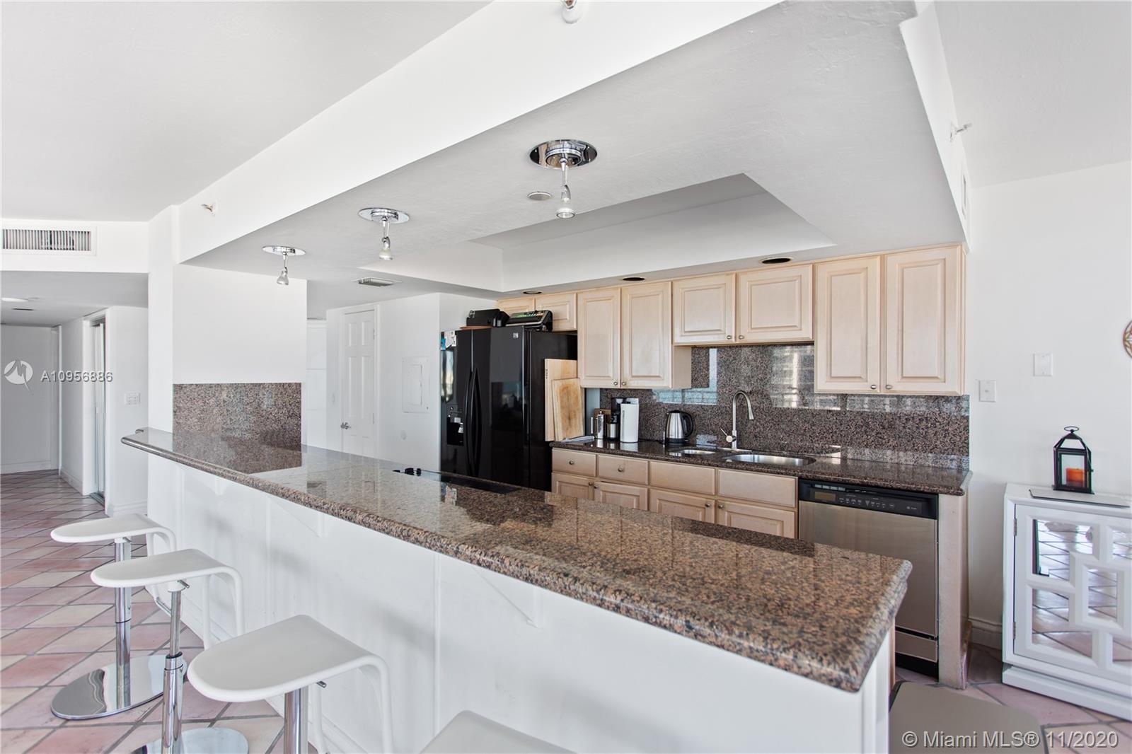 SOUTH POINTE TOWERS CONDO - Residential