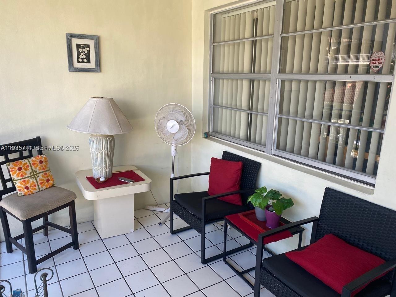 541 Blue Heron Dr 215