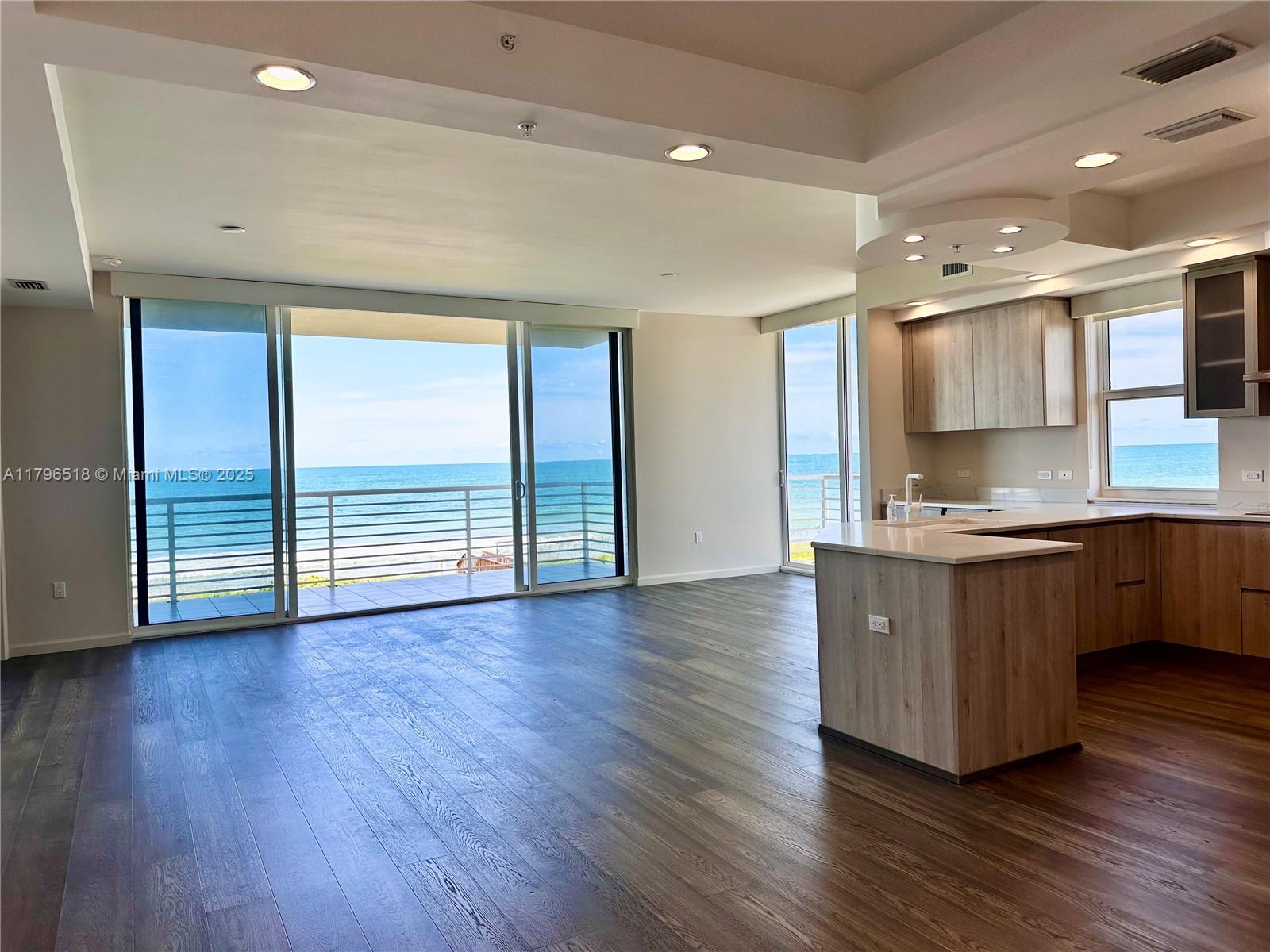 4810 N Highway A1a 3C