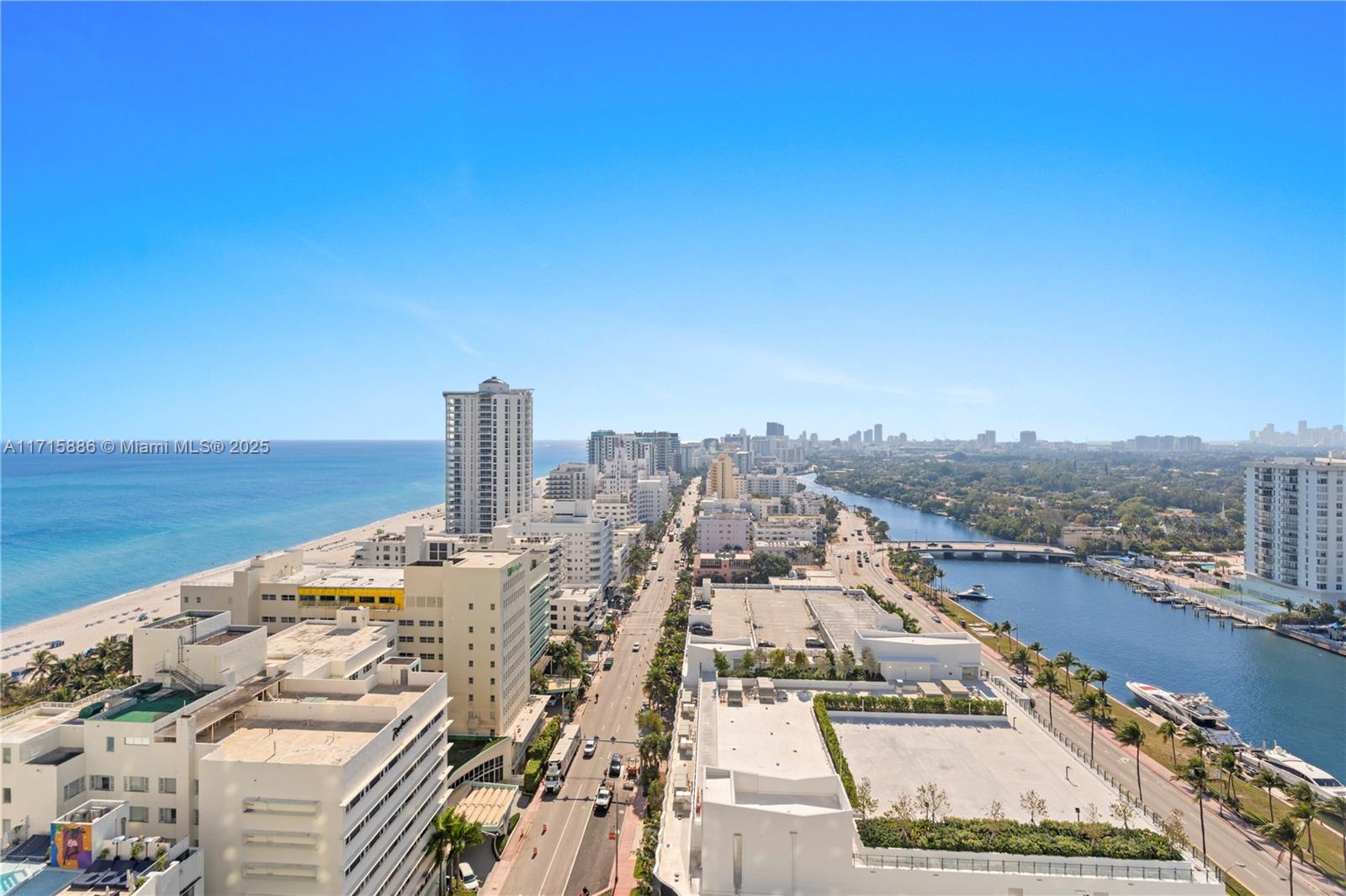 4401 Collins Ave 2104
