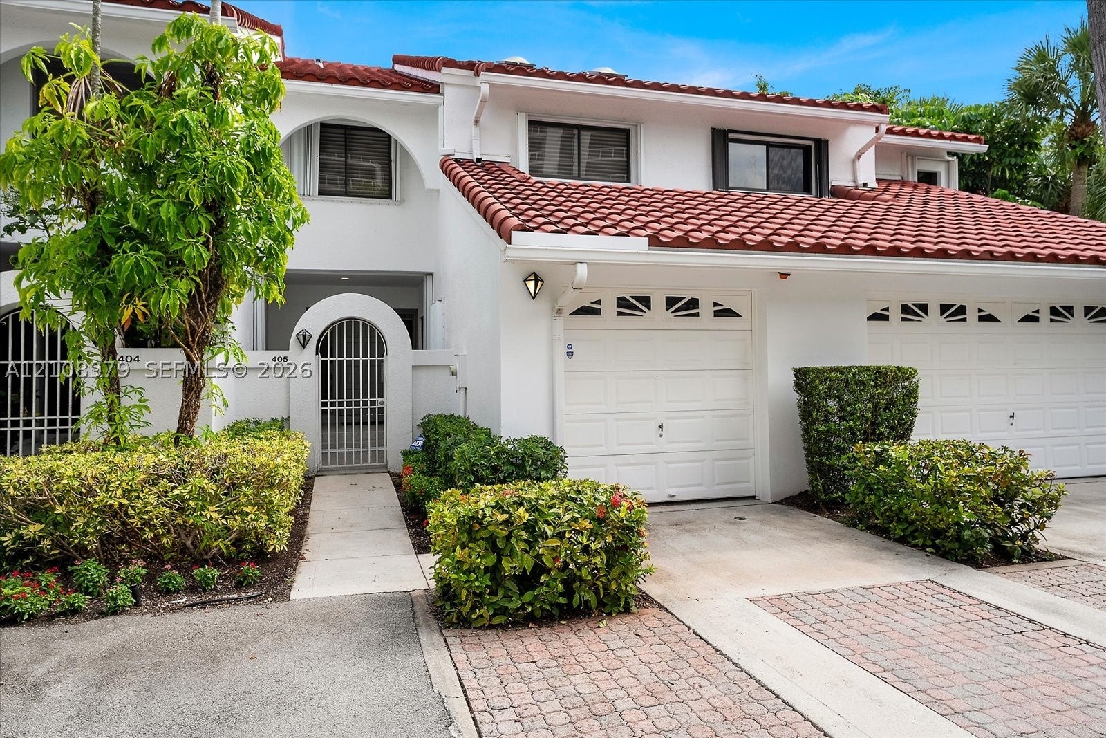 3602 Yacht Club Dr 405