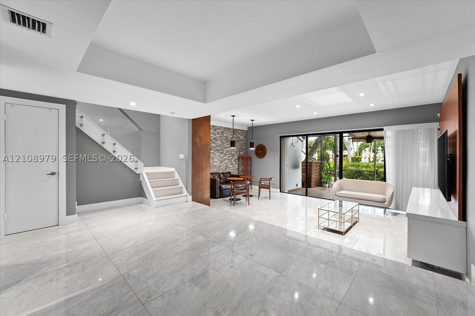 3602 Yacht Club Dr 405