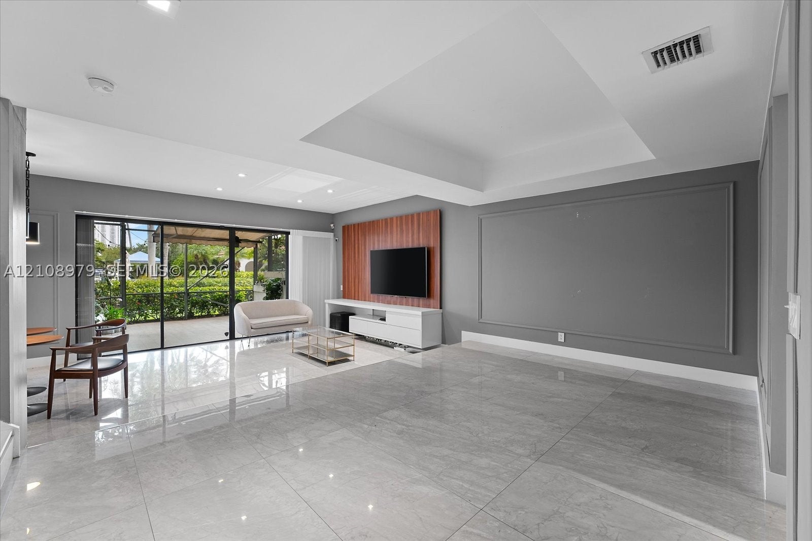 3602 Yacht Club Dr 405