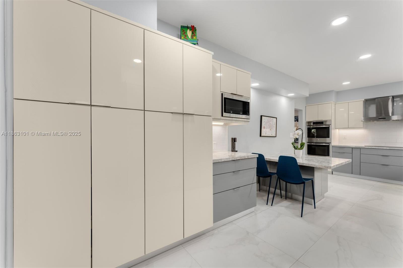 BISCAYNE POINT - Residential