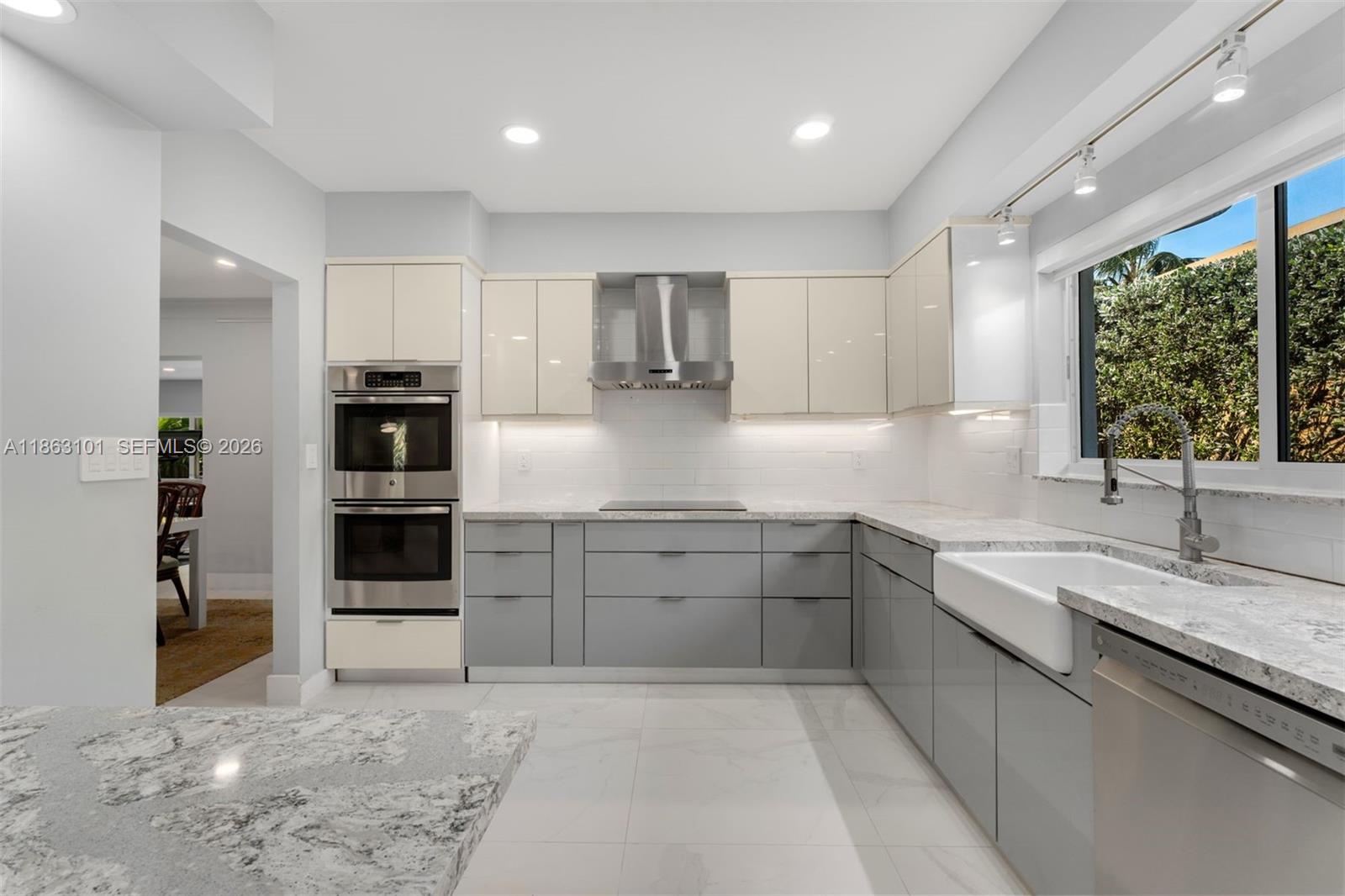 BISCAYNE POINT - Residential