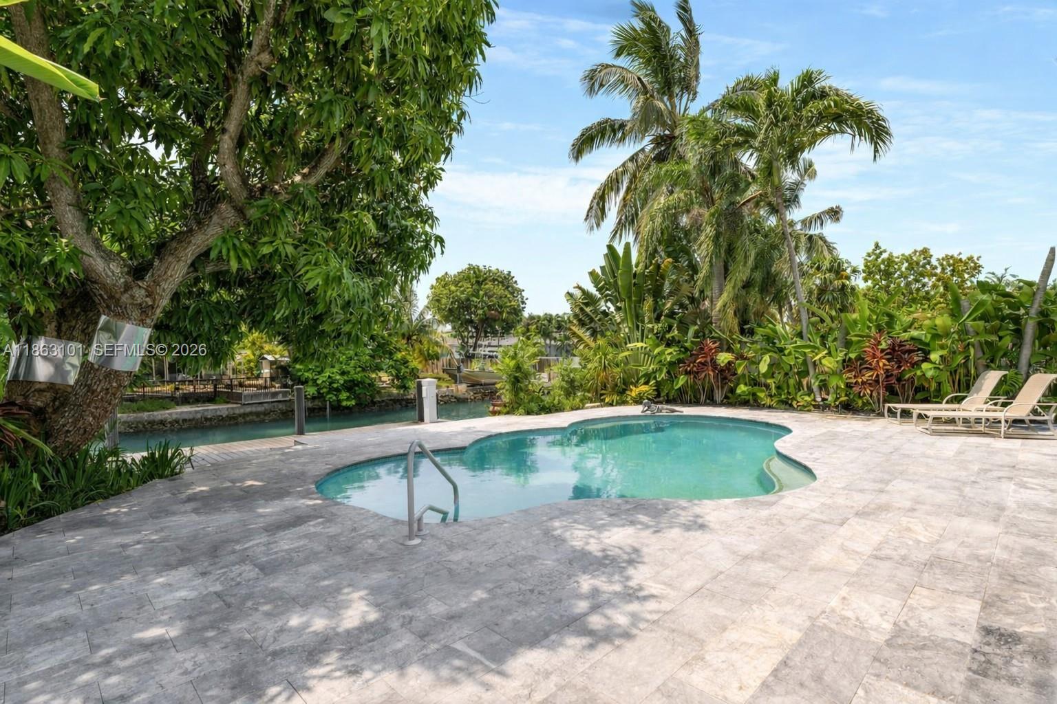 BISCAYNE POINT - Residential