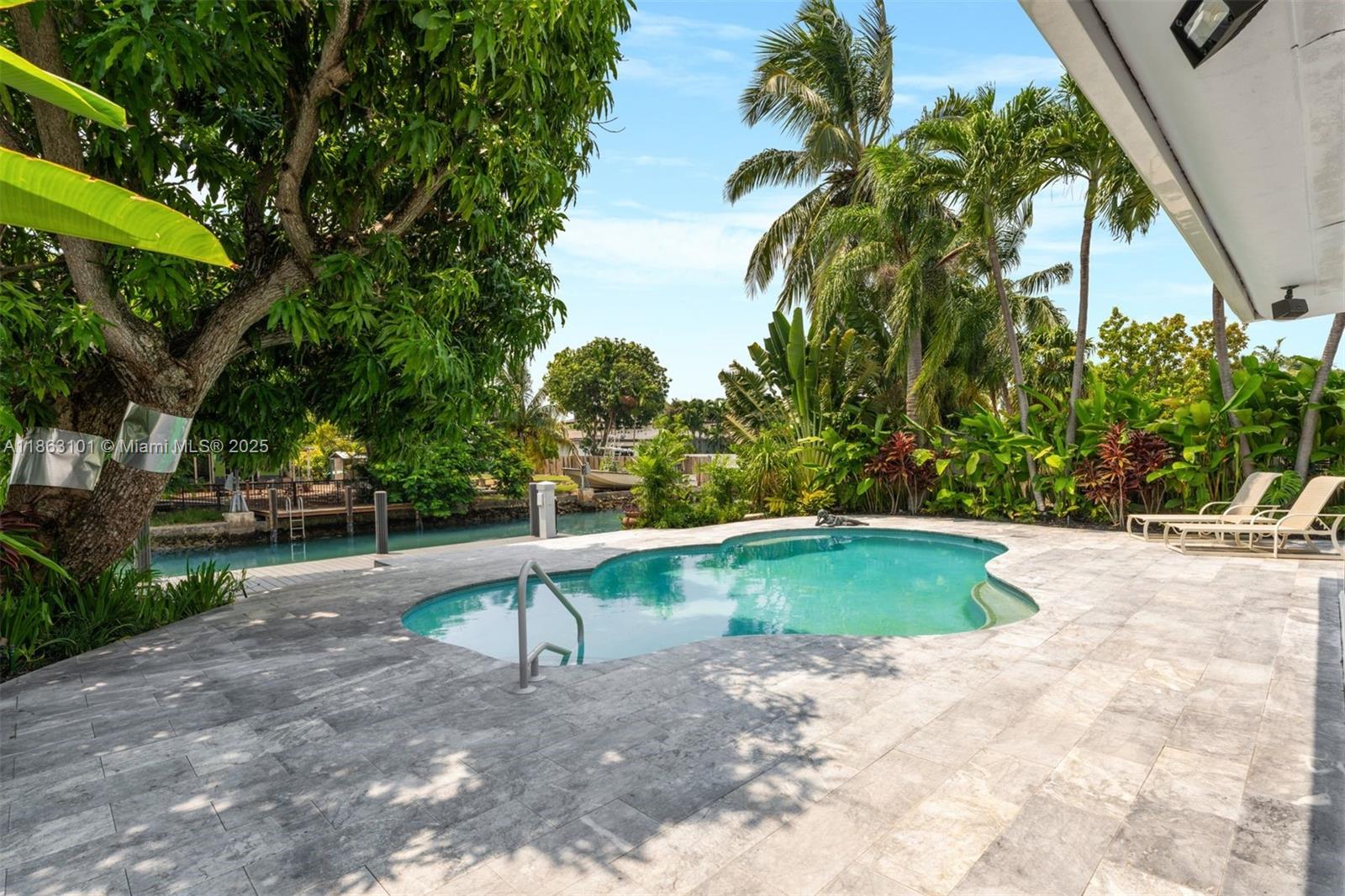 BISCAYNE POINT - Residential