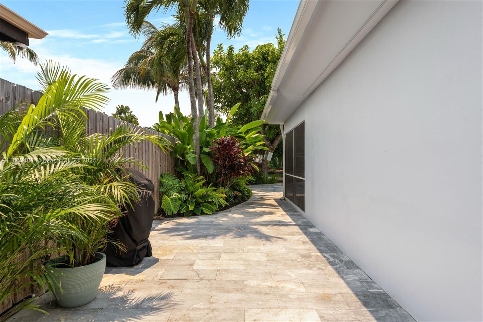 BISCAYNE POINT - Residential