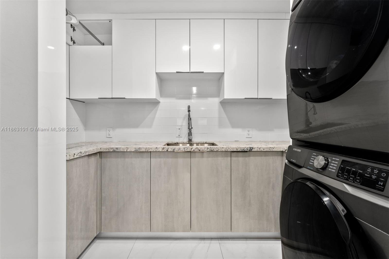 BISCAYNE POINT - Residential