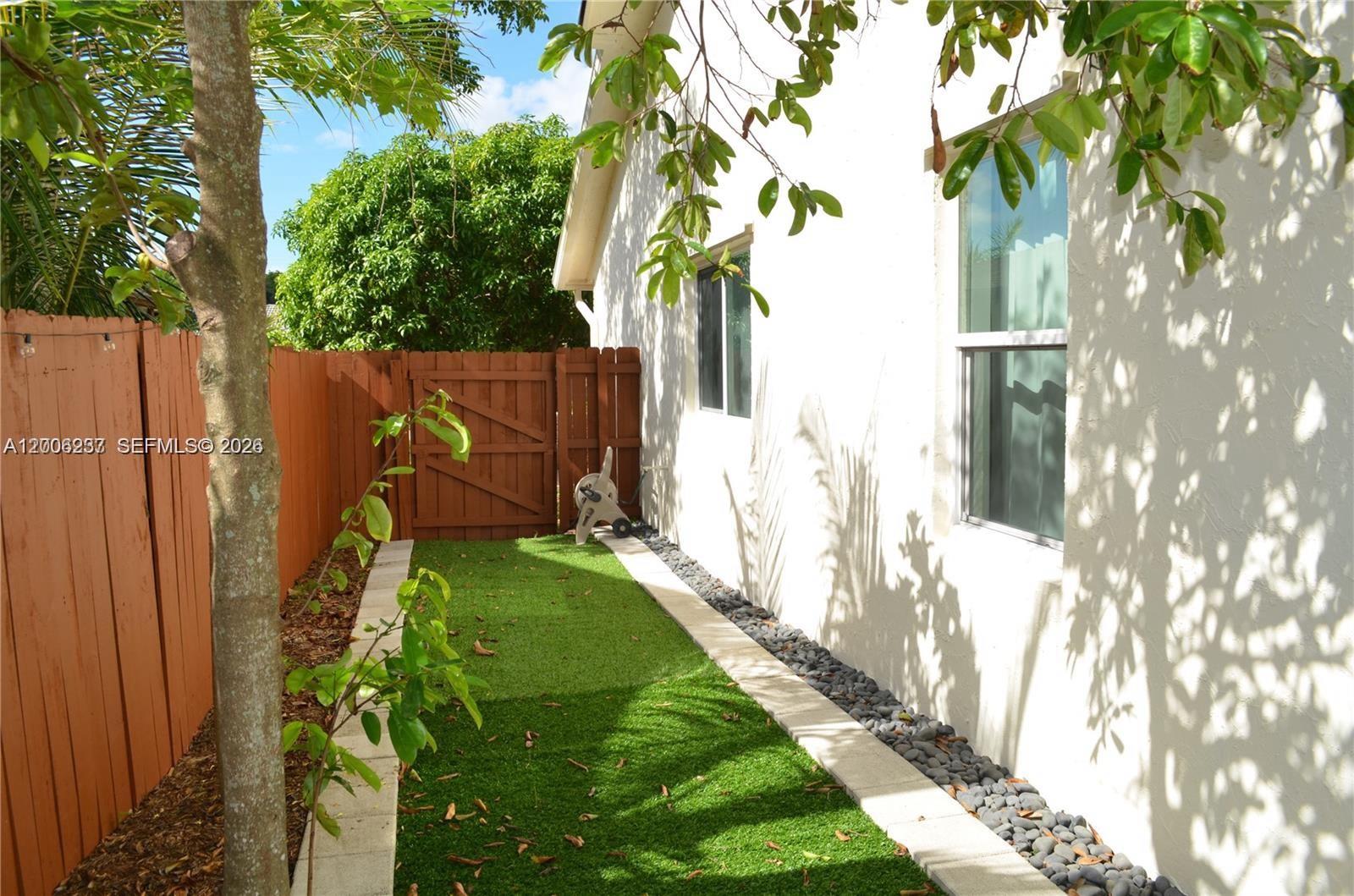 MARCANO ESTATES - Residential