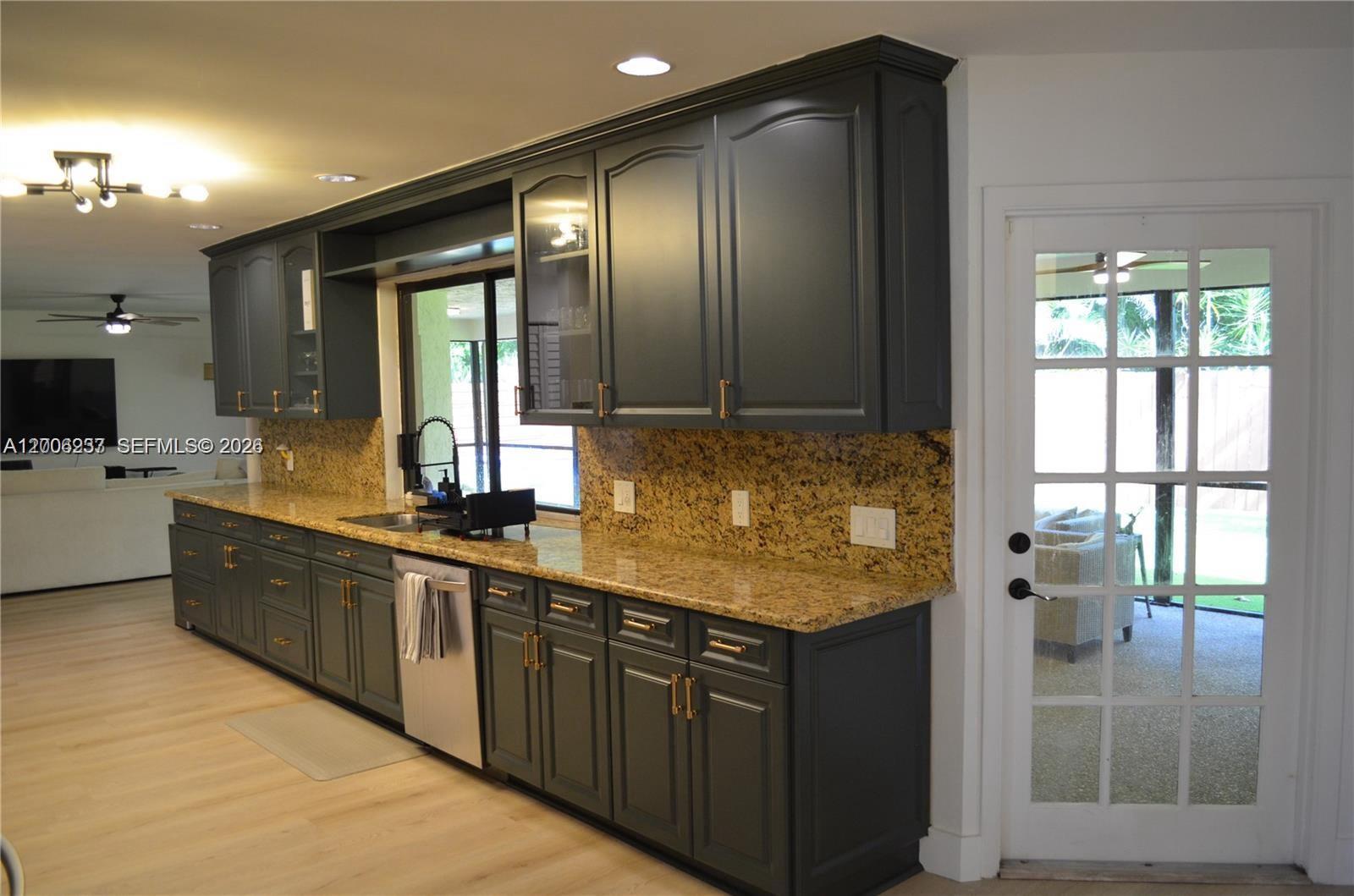 MARCANO ESTATES - Residential