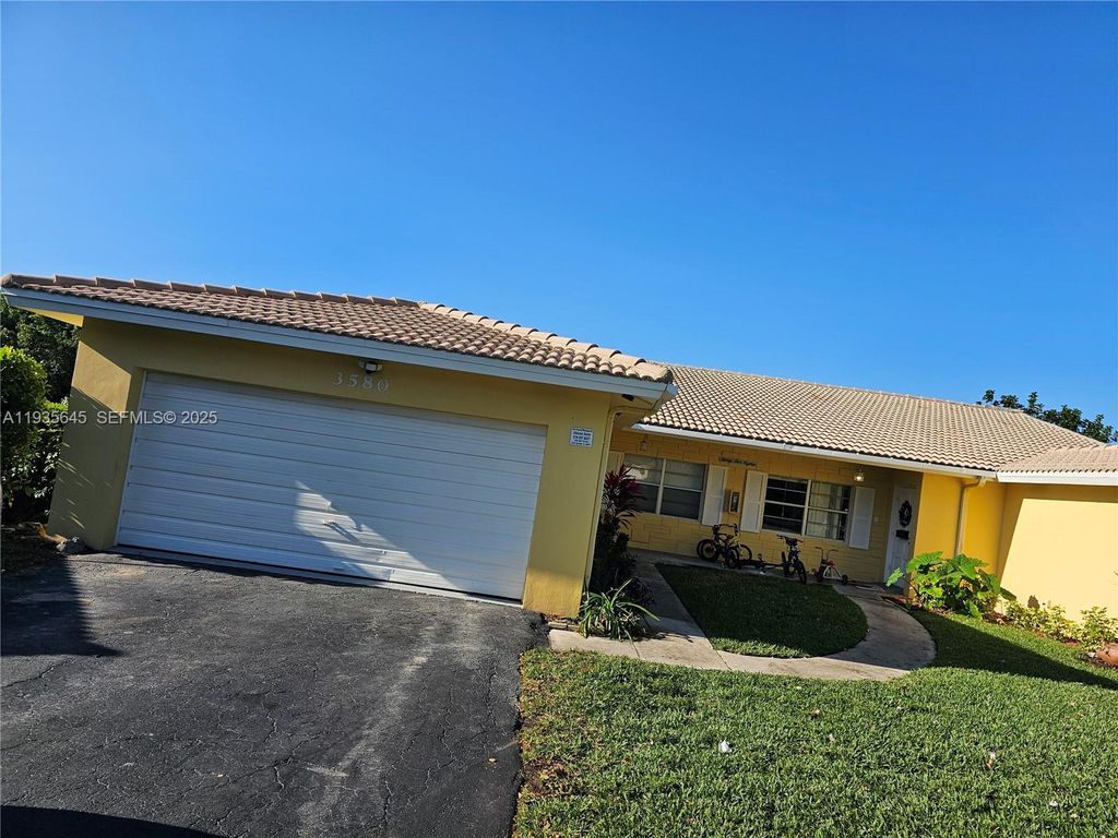Photo of 3580 NW 110th Ln #N-S, Coral Springs, FL 33065 (MLS # A11935645)